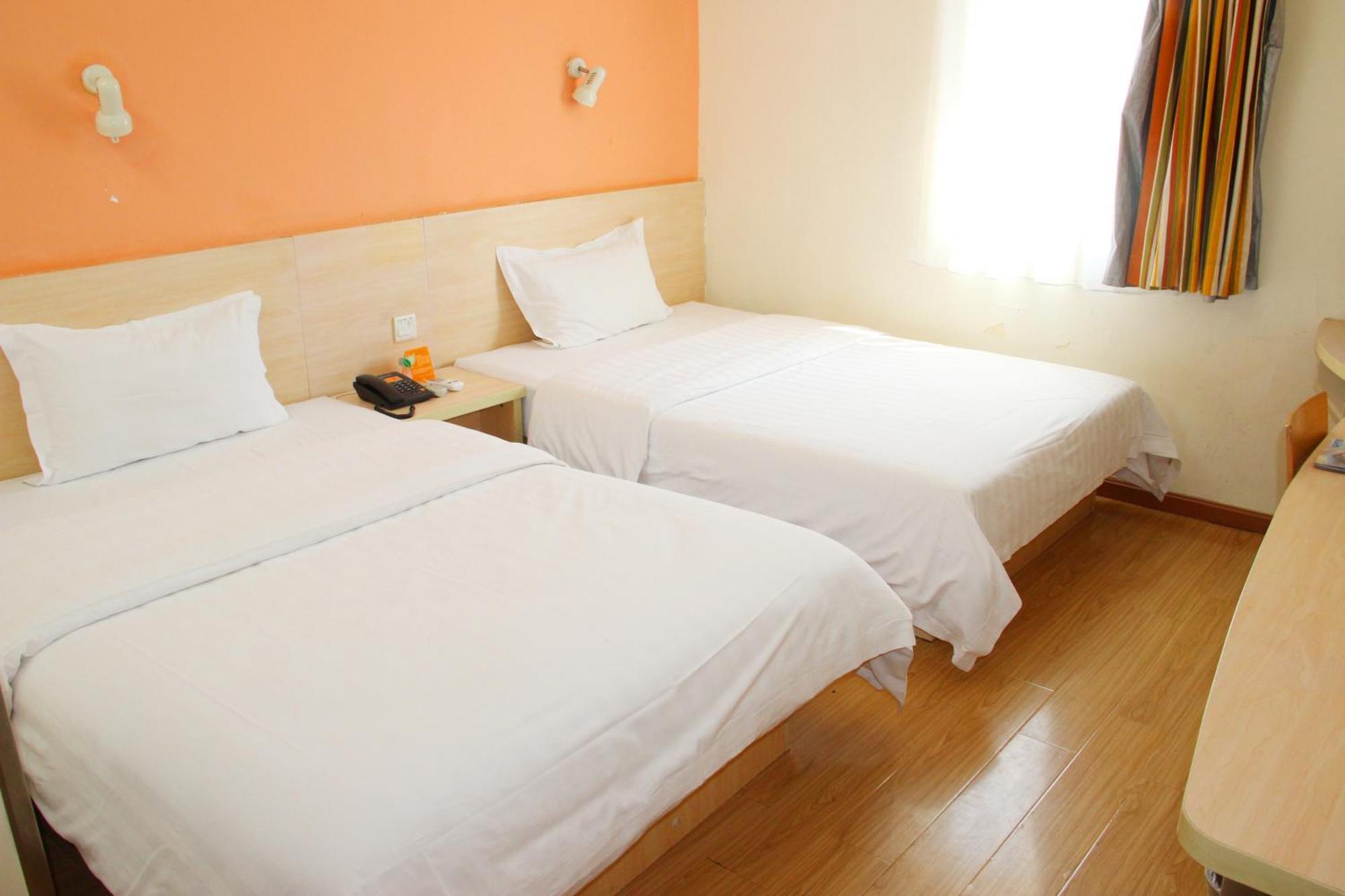 7Days Inn South Beijing Railway Station Yangqiao Bagian luar foto